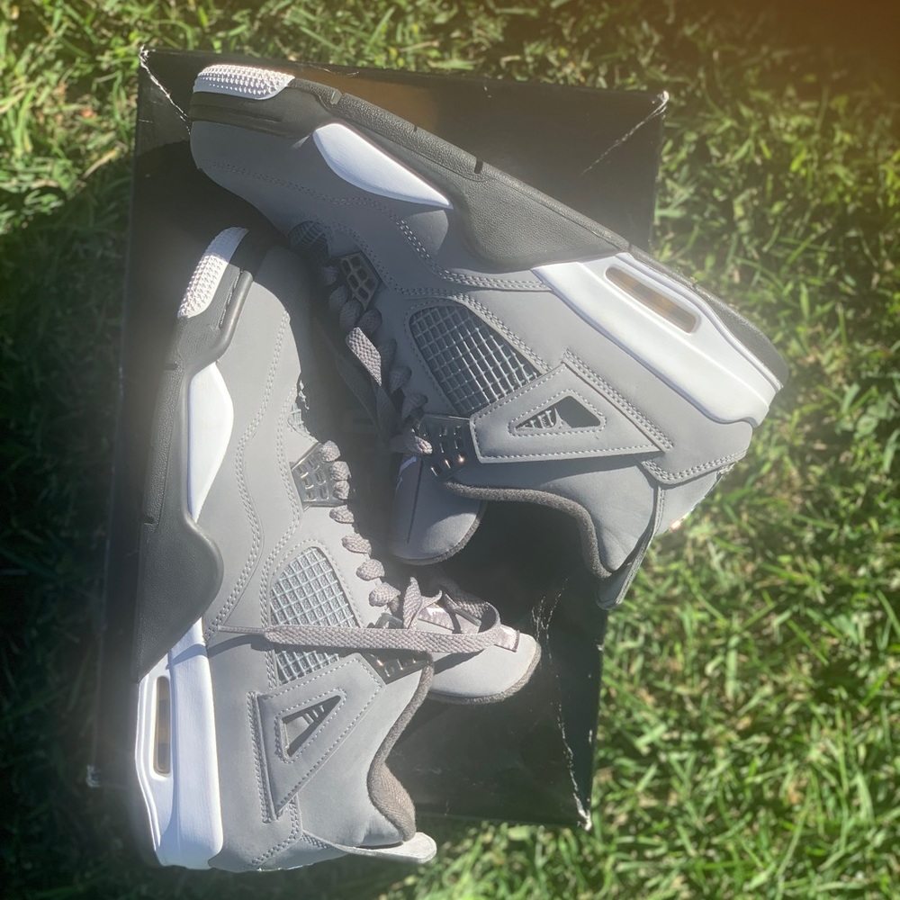 Jordan retro 4 cool grey